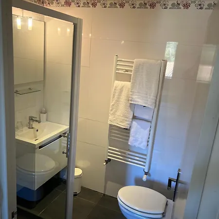 בית הארחה Le Medoc De Clemence 3*